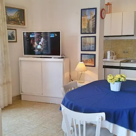 Stupin Celine 10321b * Rogoznica (Sibenik-Knin)