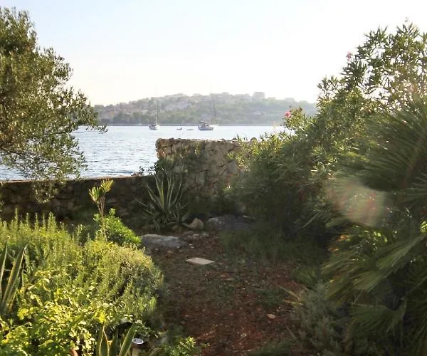 Stupin Celine 10321b