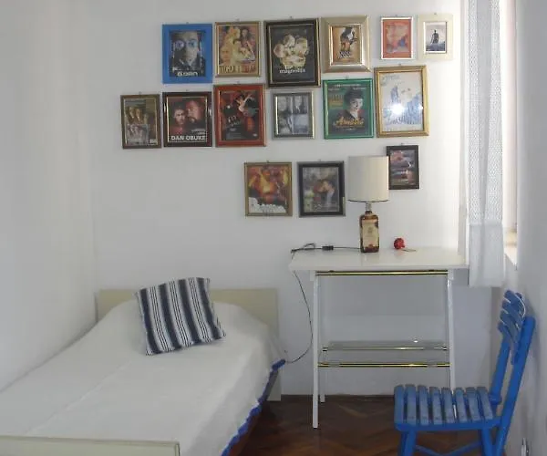 Stupin Celine 10321b רוגוזניצה